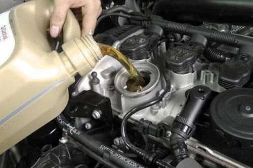 如何判斷油是否需要更換？教