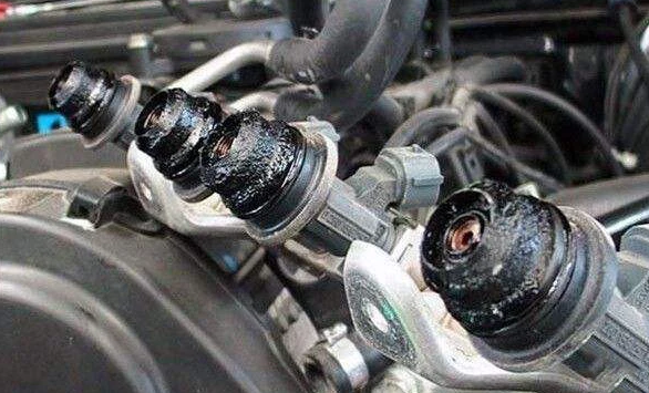 為什么要及時清理汽車中的積碳？還應(yīng)該注意清潔的方法！
