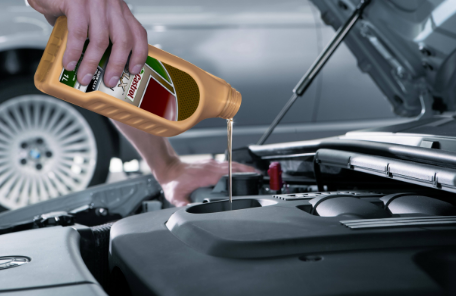 這輛車多久保養(yǎng)一次？
