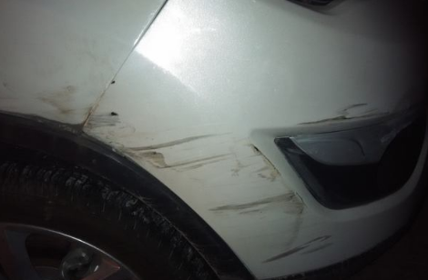 我怎樣才能避免我的車被路肩