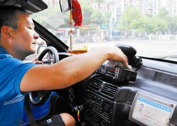 當汽車長時間不行駛時應該注