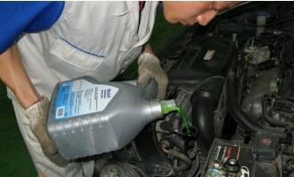 我多久換一次變速器油
