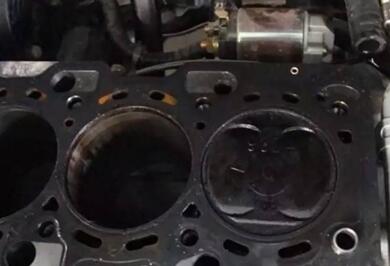 發動汽車有困難的原因是什么？
