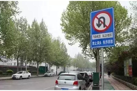 哪些十字路口可以轉彎，哪些