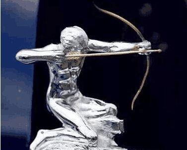 [܇��(bi��o)Ȥ]�Ȅ�˹�R˹߀�Ե���3��܇��(bi��o)