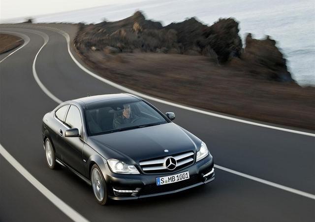 [汽車標志]車標是摳腳小人、