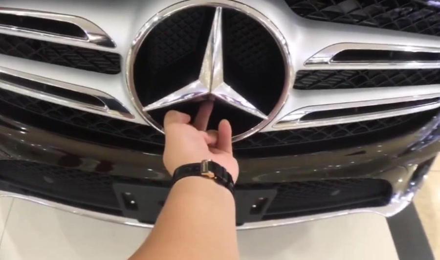 [車標資訊]三一汽車撞上奔馳