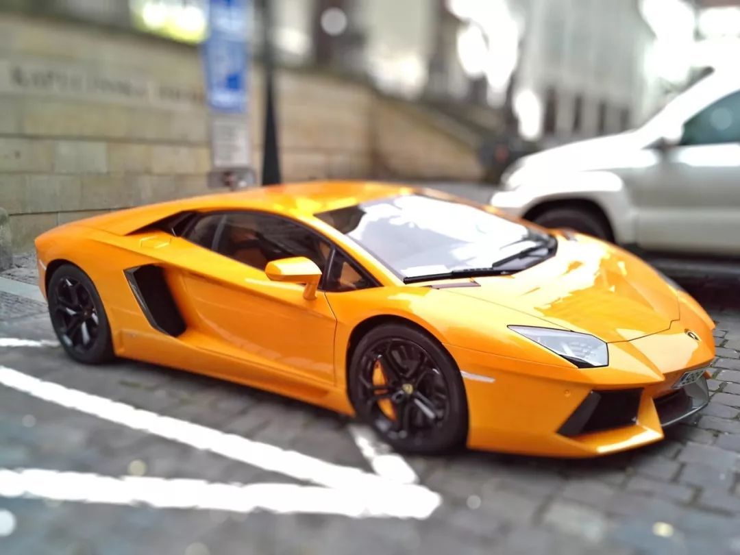 什么車標(biāo)女孩較喜歡？奧迪不在榜，苐yi名是很多人的夢(mèng)想！