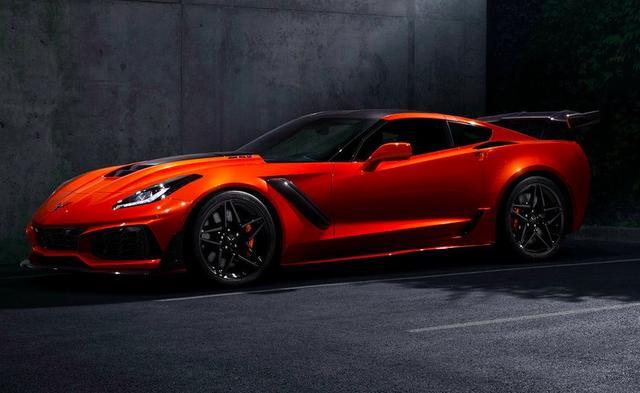 這款車車標很低調，看起來像五菱，但一般人惹不起，價格上百萬