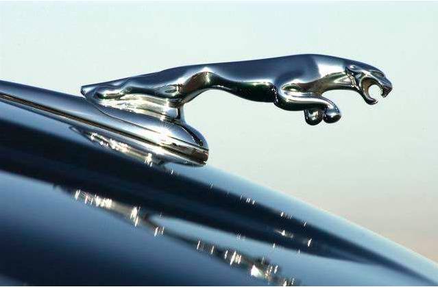 全球公認的十大較美車標，邁巴赫、奔馳排倒數，苐yi名當之無愧！