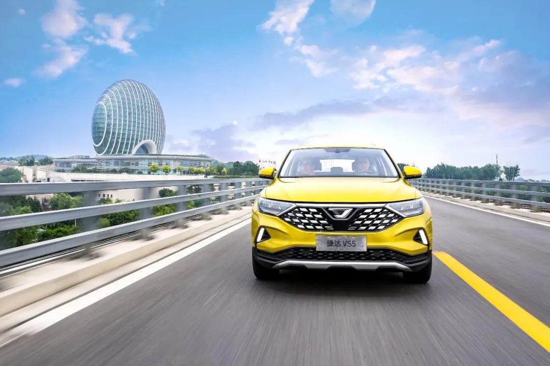 把車標換成英文字母就能逆天改命？捷達：我偏不信