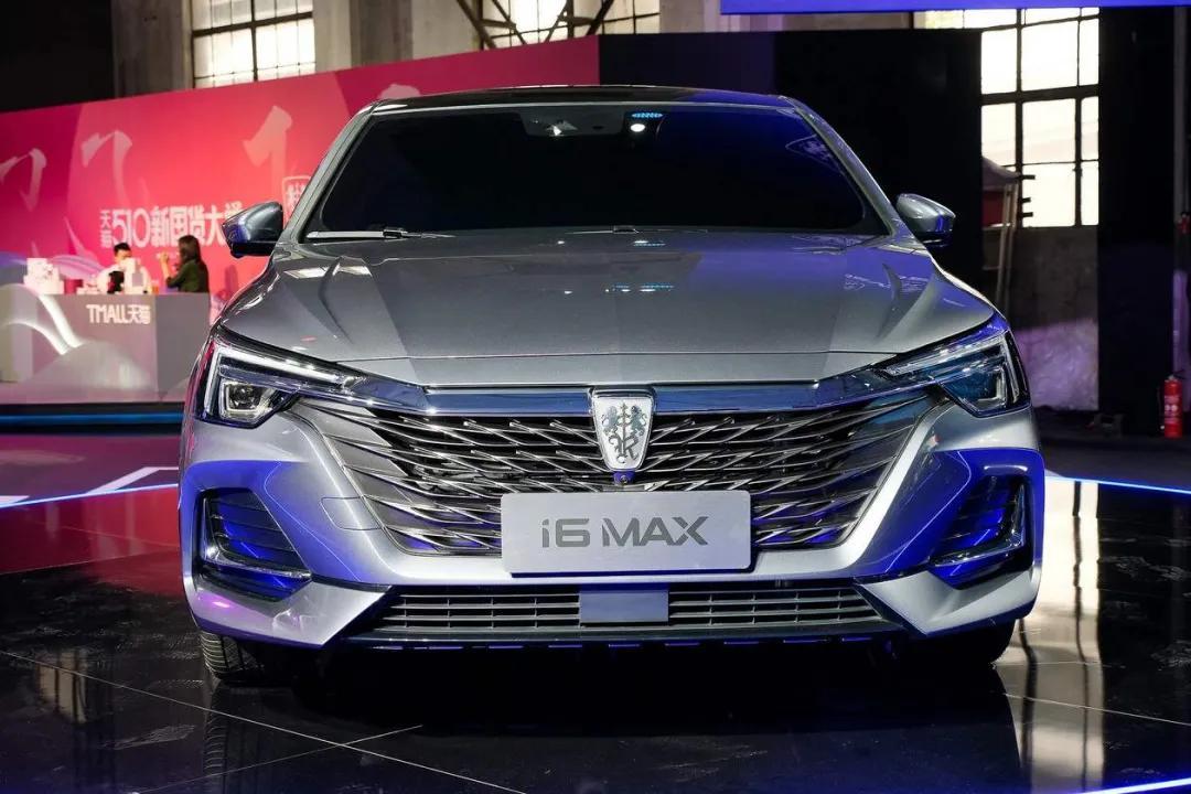 把車標換成英文字母就能逆天改命？捷達：我偏不信