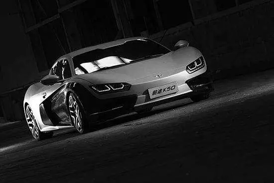 車標(biāo)像蜻蜓的那輛車，到底是什么牌子的車？