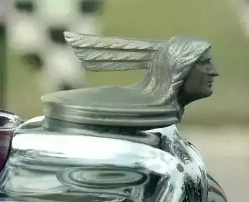 這些車標，認識3個，您絕對就是老司機 !