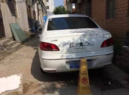 車標都被玩壞了！這些車主一個個都是戲精吧 但較酷的居然是&hellip;