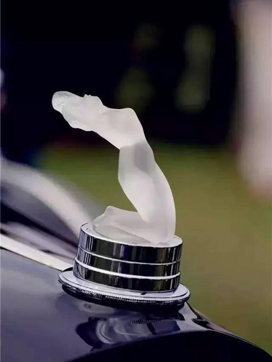 史上較奇特的汽車標志，一輩子也見不到一回！