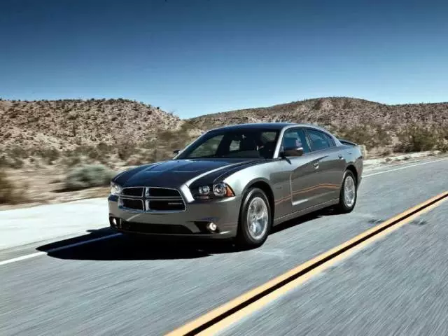 教你認車&mdash;&mdash;車標它是一個頭，不是馬來不是牛