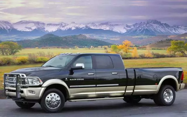 教你認車&mdash;&mdash;車標它是一個頭，不是馬來不是牛