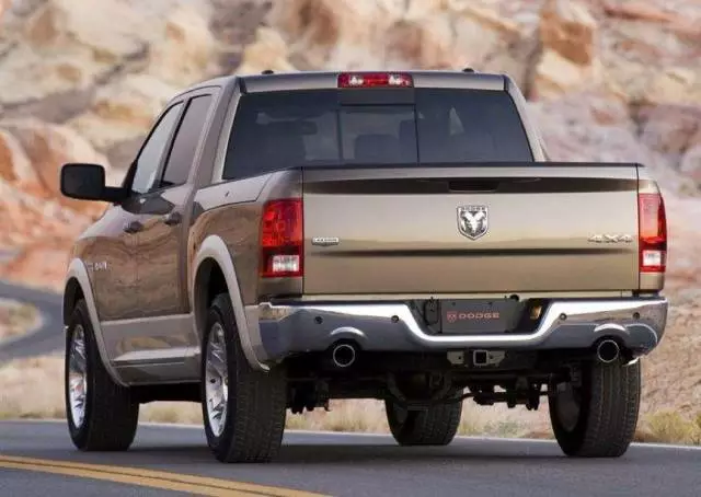 教你認車&mdash;&mdash;車標它是一個頭，不是馬來不是牛