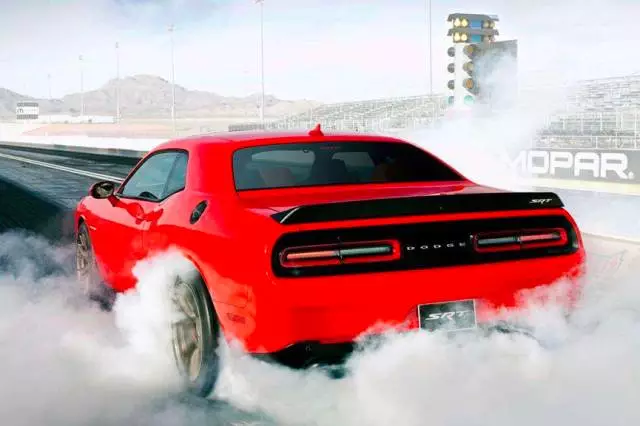 教你認車&mdash;&mdash;車標它是一個頭，不是馬來不是牛