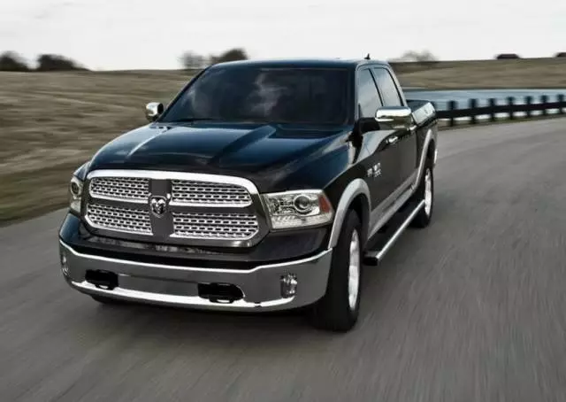 教你認車&mdash;&mdash;車標它是一個頭，不是馬來不是牛