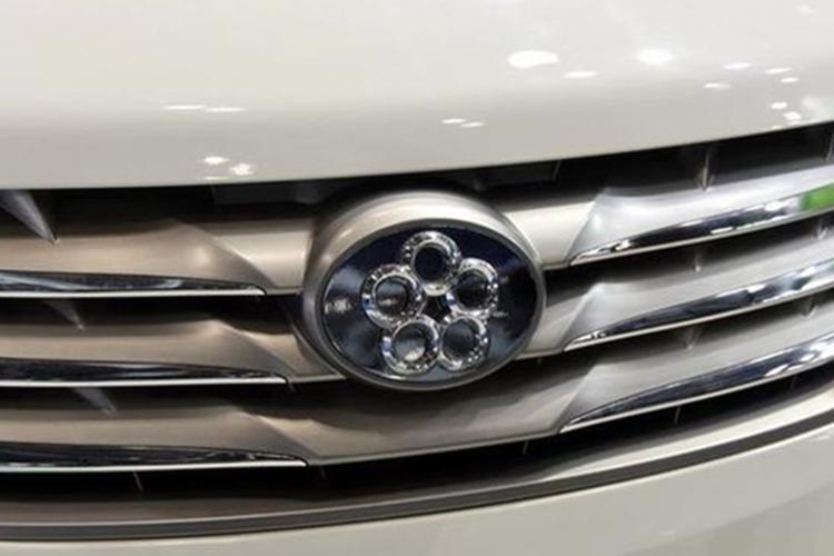 國內公認較丑的5個車標，圖1像梅花，第五個買的人絡繹不絕！