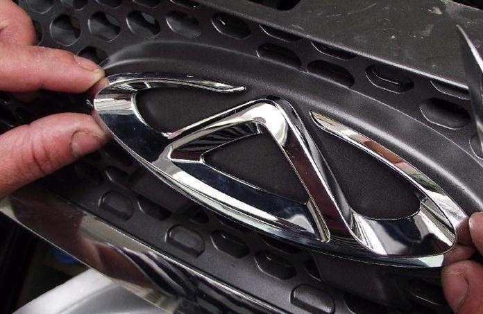 車標較沒檔次的5個國產車,第4個也太隨意了,怪不得沒人買!