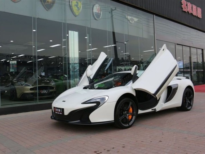 世界9大名車，窮人可能只認識車標了，據說布加迪這款價值半個億