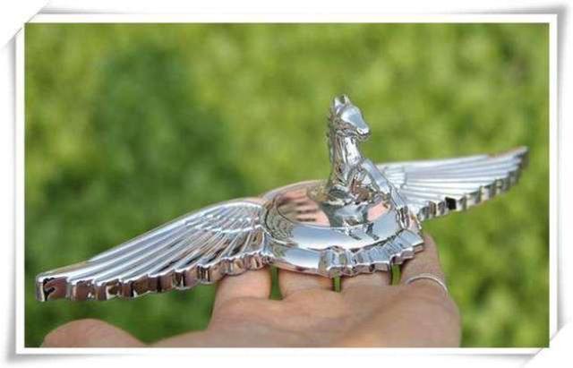 寶駿終于聽勸了，換掉了&ldquo;寶驢&rdquo;車標，全新車標不輸勞斯萊斯！