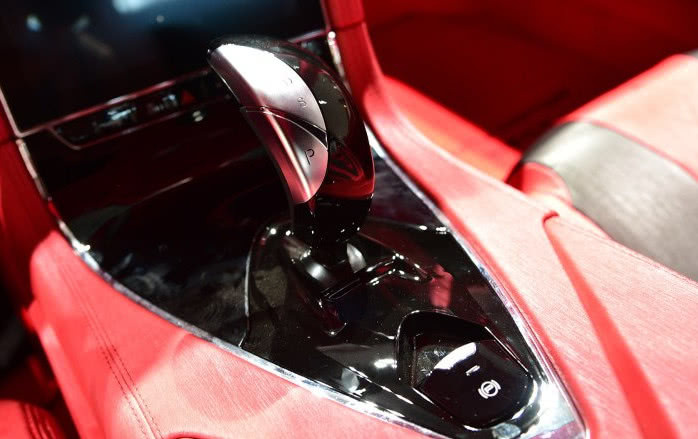 車標像蜻蜓，外形像法拉利般拉風，這國產超跑6月上市，80萬你買嗎？