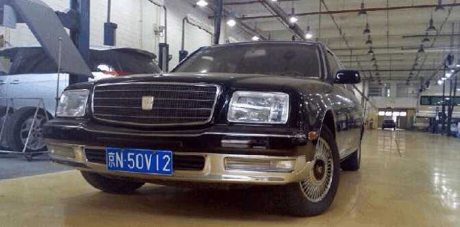 車標(biāo)一只金鳳凰, 天皇專屬座駕, 國(guó)內(nèi)僅剩4輛