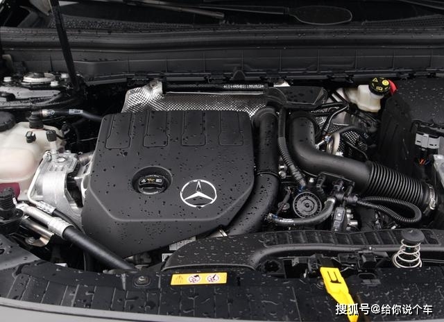 車標就值十萬的3款豪華SUV，網友：以后買車要繞著走