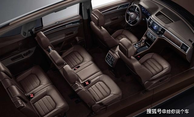 車標就值十萬的3款豪華SUV，網友：以后買車要繞著走