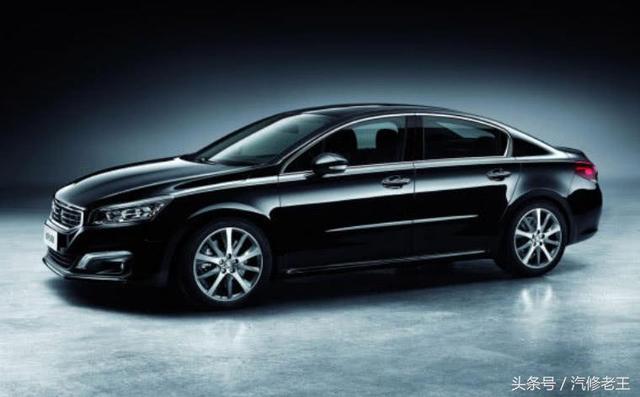 前車標上帶數字，后車標下帶字母，法系車終于被逼急了