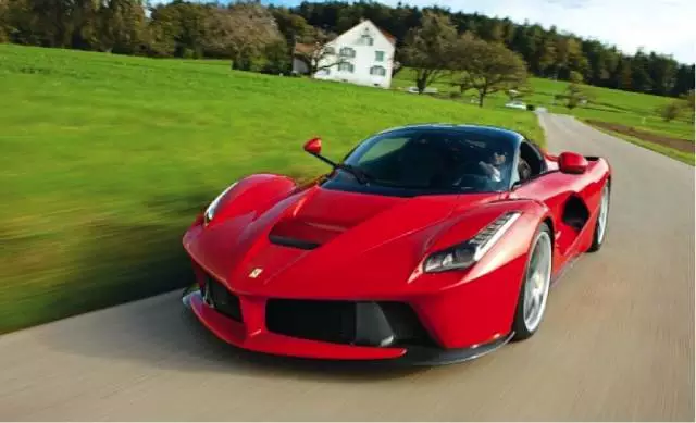 車標就能換寶馬，千萬級的車長啥樣？