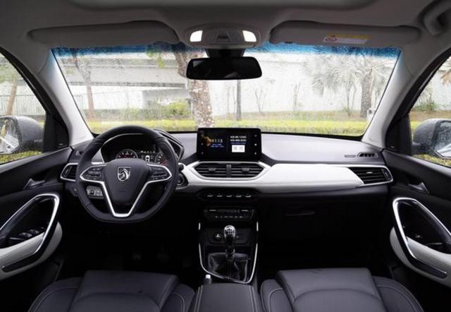 天天被罵丑，這回終于換了車標，全新LOGO霸氣十足，寶駿要逆天了