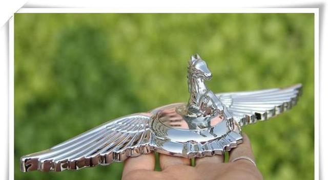 全新車標不輸勞斯萊斯？換掉了&ldquo;寶驢&rdquo;車標，國產車有如神助