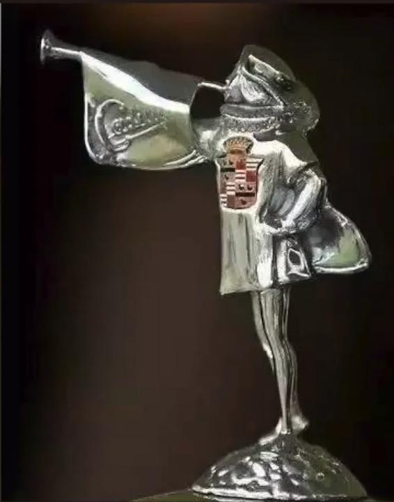 除了勞斯萊斯小金人，歷史上還有過這些立體車標，一個都沒見過！