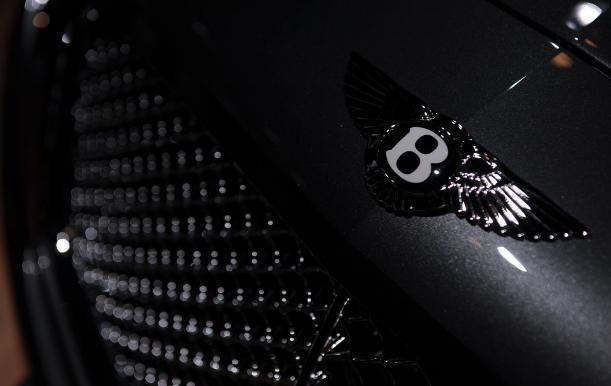 豪華車標(biāo)值多少錢？賓利車標(biāo)15萬排第三，較貴車標(biāo)夠小編兩年工資