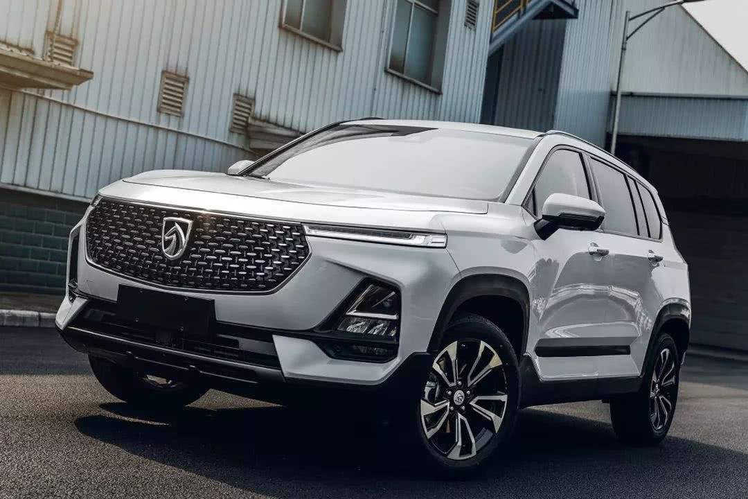 5大公認較丑車標，每一個都不忍直視，車主都不好意思開出門！