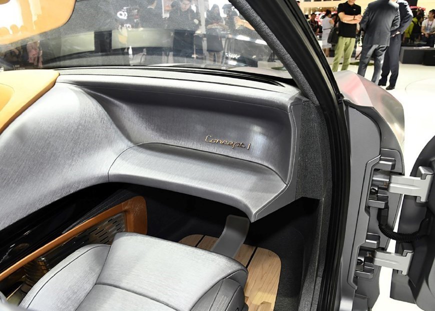 車標是蜻蜓標本，輪轂是倒三角，這國產跑車已刷新大眾認知