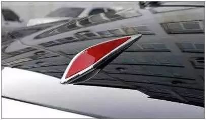 全球較美車標，較丑車標，較奇葩車標都在這兒了！