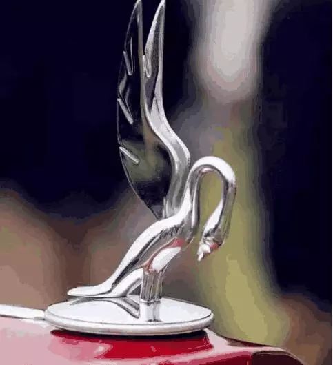 比勞斯萊斯還好看的四個車標，已經消失了三個！