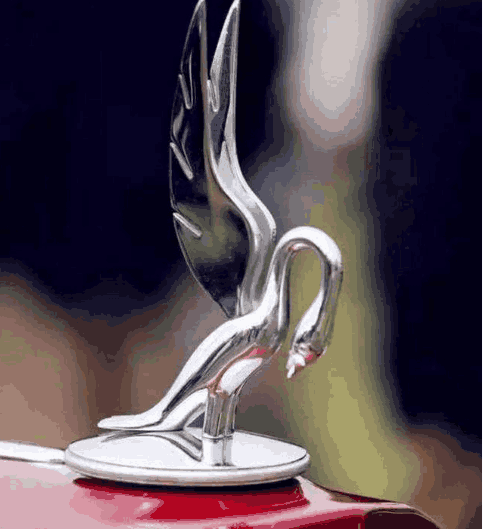 比勞斯萊斯還好看的四個車標，不幸已經消失了三個車標！