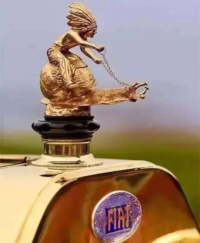 立體車標幾乎消失，原因就這么簡單！