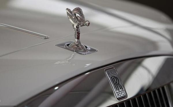 全球六大較美車標：五菱蝙蝠標墊底，苐yi還沒上市就火了！