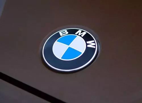 全球較美10款車標，第2名的設計師被稱為怪才！