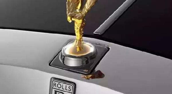 《速8》里的豪車你不懂，這些豪車車標也不認識？