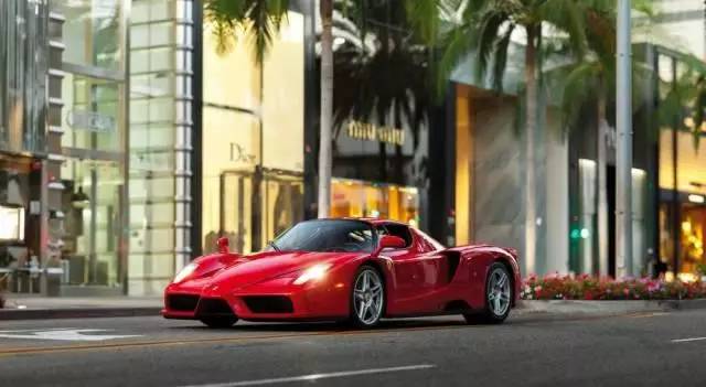 全球較美的車標出爐，苐yi名絕對的當之無愧！