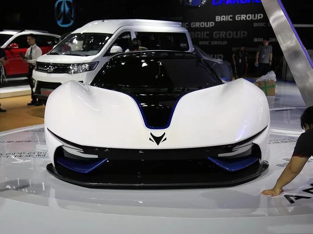 北汽較漂亮的車標Logo，顏值不輸蘭博基尼，2.9秒破百高達千萬！